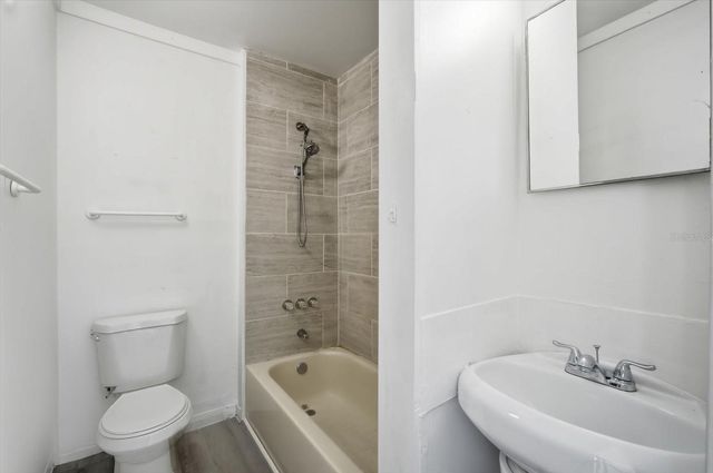 2312 E 112TH AVENUE, Tampa, FL 33612