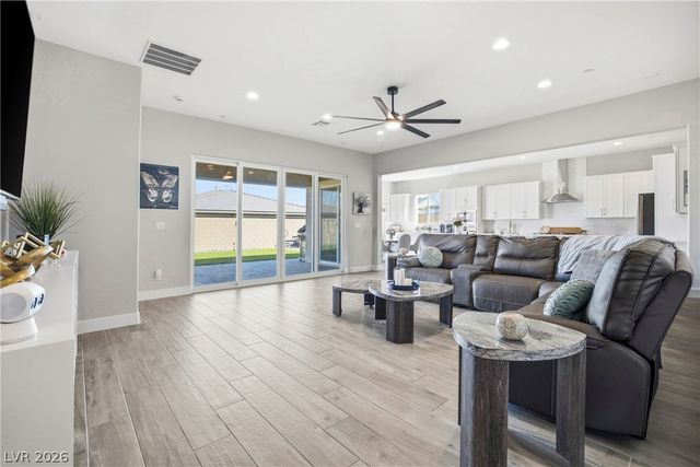 84 Ella Ashman Avenue, Henderson, NV 89011