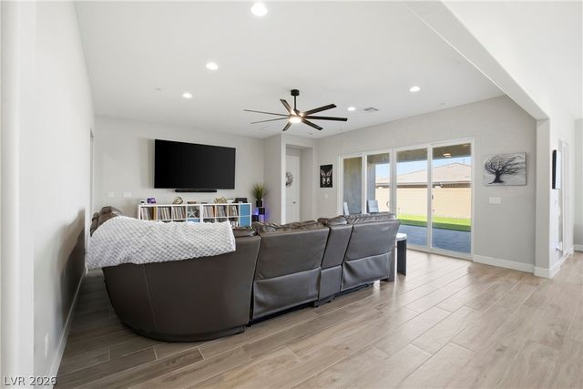 84 Ella Ashman Avenue, Henderson, NV 89011