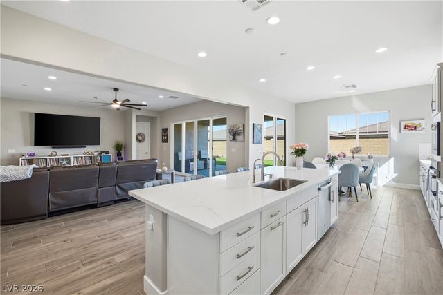 84 Ella Ashman Avenue, Henderson, NV 89011