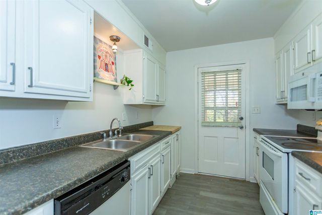 2098 MONTREAT CIRCLE 2098 C, Birmingham, AL 35216