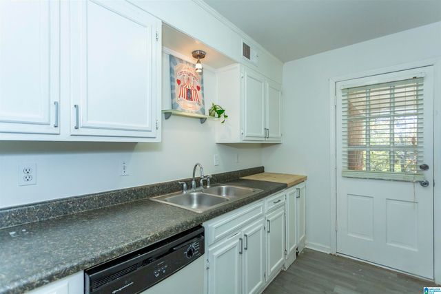 2098 MONTREAT CIRCLE 2098 C, Birmingham, AL 35216