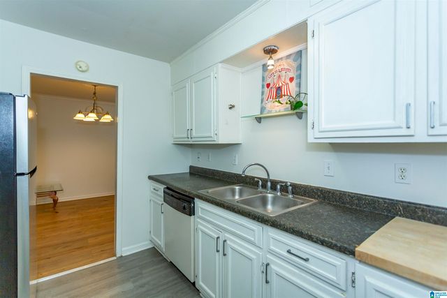 2098 MONTREAT CIRCLE 2098 C, Birmingham, AL 35216