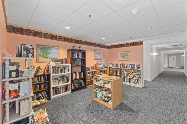 218 Reservoir St. 326, Holden, MA 01520