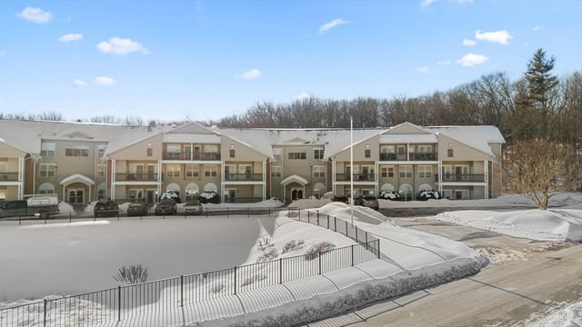 218 Reservoir St. 326, Holden, MA 01520