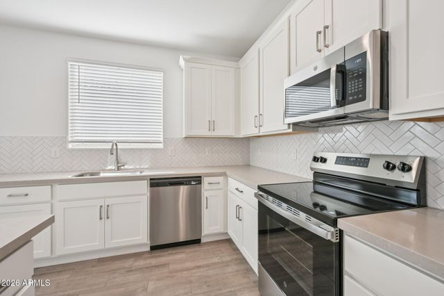 16180 W RED BIRD Road, Surprise, AZ 85387