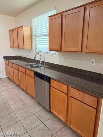 212 BOTANIC GARDENS Drive, Las Vegas, NV 89148