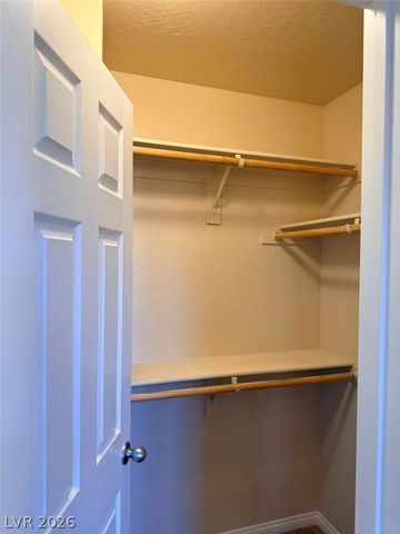 212 BOTANIC GARDENS Drive, Las Vegas, NV 89148