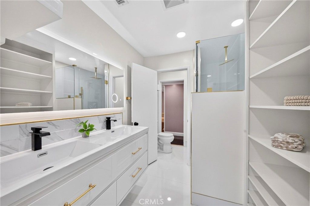 Image 24 of property listing at 4741 Via Del Rancho, Yorba Linda, CA 92886
