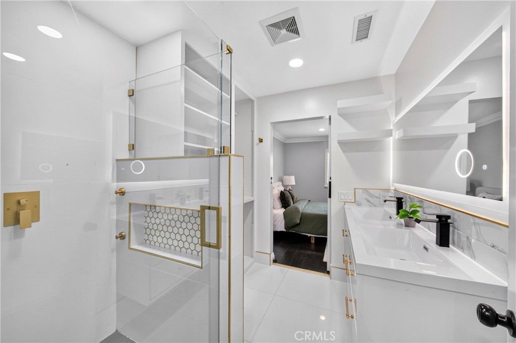 Image 25 of property listing at 4741 Via Del Rancho, Yorba Linda, CA 92886