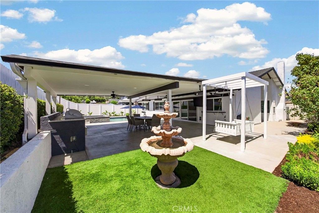 Image 27 of property listing at 4741 Via Del Rancho, Yorba Linda, CA 92886
