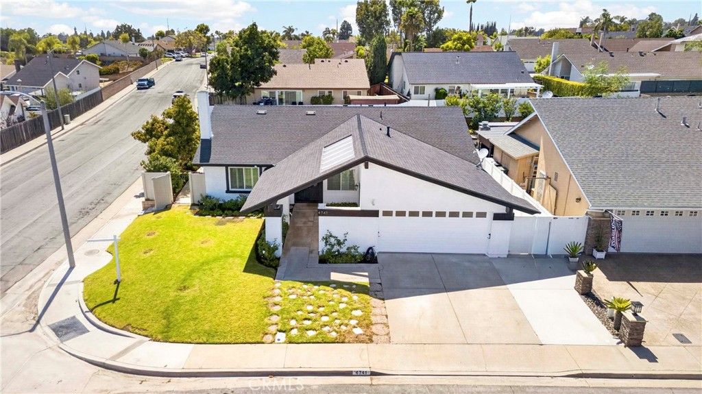 Image 33 of property listing at 4741 Via Del Rancho, Yorba Linda, CA 92886