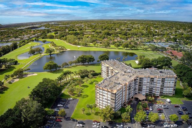 1000 Saint Charles Place 522, Pembroke Pines, FL 33026