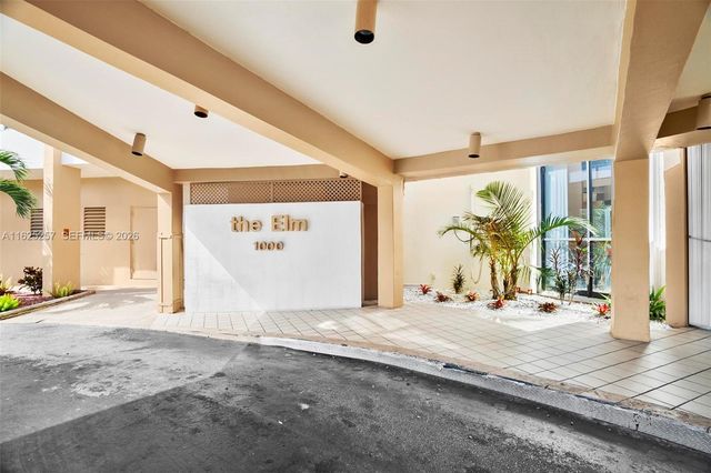 1000 Saint Charles Place 522, Pembroke Pines, FL 33026