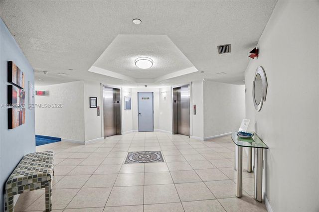 1000 Saint Charles Place 522, Pembroke Pines, FL 33026