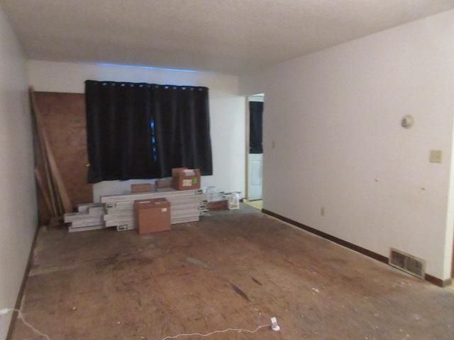 206 32nd Avenue N, Fargo, ND 58102