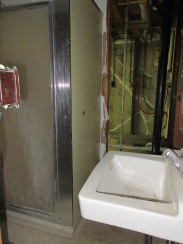 206 32nd Avenue N, Fargo, ND 58102