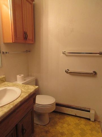 206 32nd Avenue N, Fargo, ND 58102