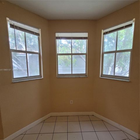 1663 SE 27th Dr 209, Homestead, FL 33035