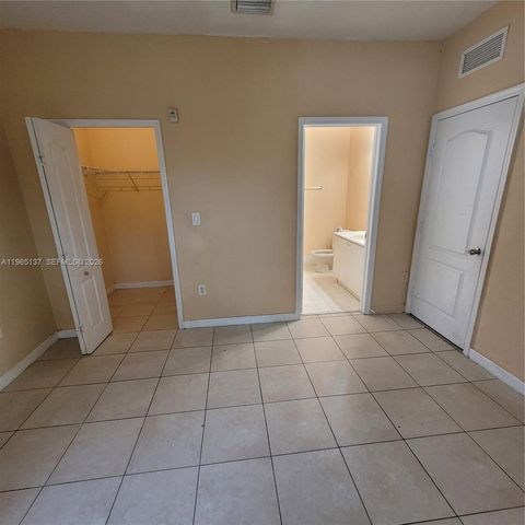 1663 SE 27th Dr 209, Homestead, FL 33035