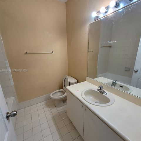 1663 SE 27th Dr 209, Homestead, FL 33035