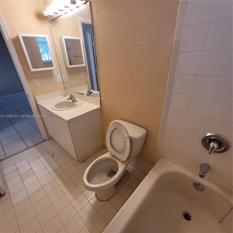 1663 SE 27th Dr 209, Homestead, FL 33035