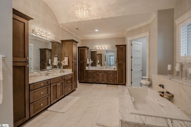 105 The Cliffs Parkway, Landrum, SC 29356