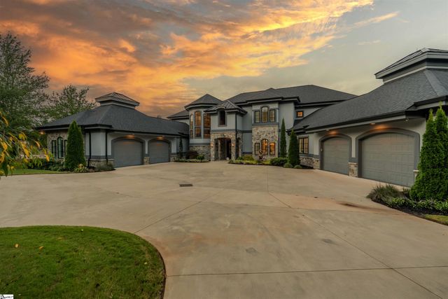 105 The Cliffs Parkway, Landrum, SC 29356