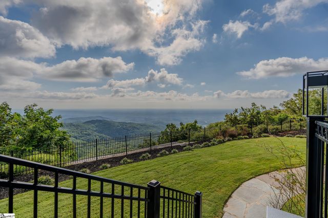 105 The Cliffs Parkway, Landrum, SC 29356