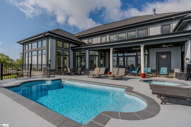 105 The Cliffs Parkway, Landrum, SC 29356