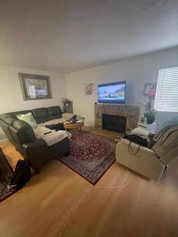 1080 Maywood Lane, Martinez, CA 94553