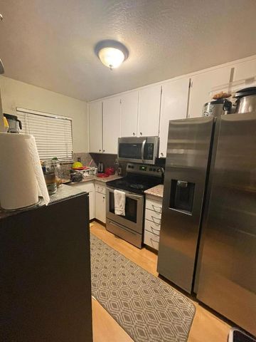 1080 Maywood Lane, Martinez, CA 94553