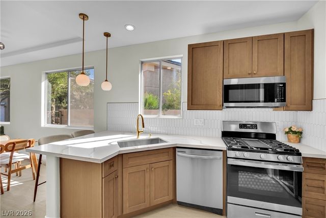 816 Coliseum Lane, Las Vegas, NV 89144