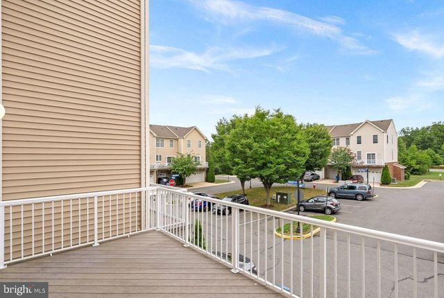 42814 EGGLESTON TER, Chantilly, VA 20152