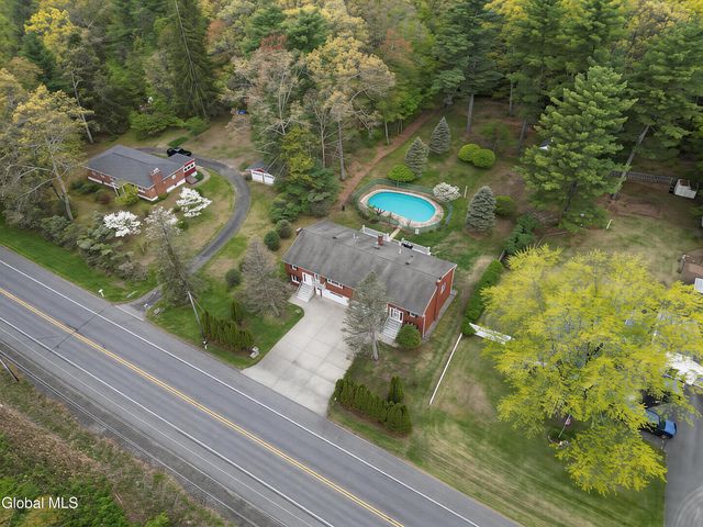 54 Route 236, Halfmoon, NY 12065