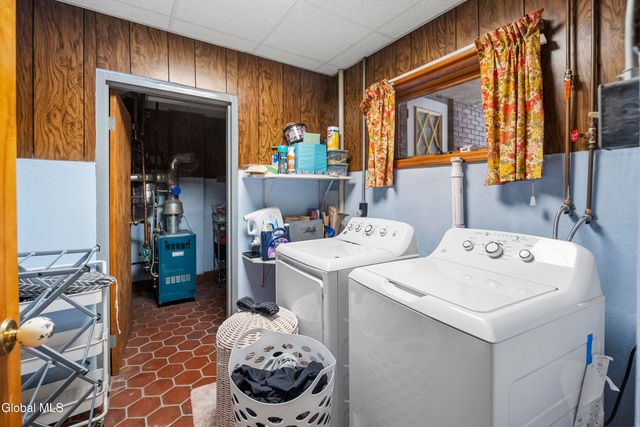54 Route 236, Halfmoon, NY 12065