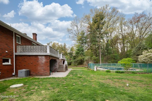 54 Route 236, Halfmoon, NY 12065