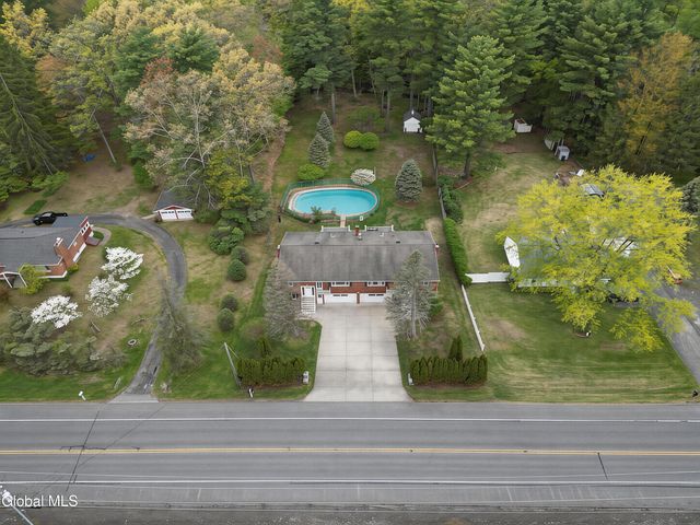 54 Route 236, Halfmoon, NY 12065