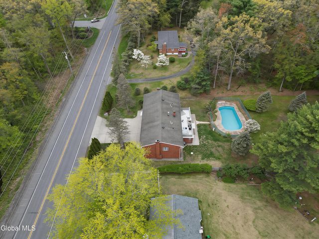 54 Route 236, Halfmoon, NY 12065