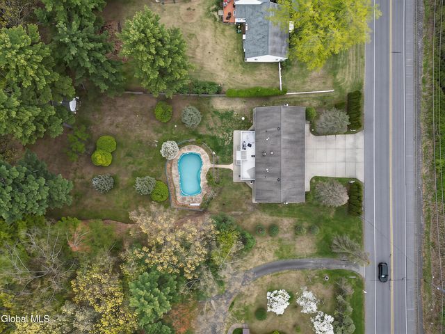 54 Route 236, Halfmoon, NY 12065