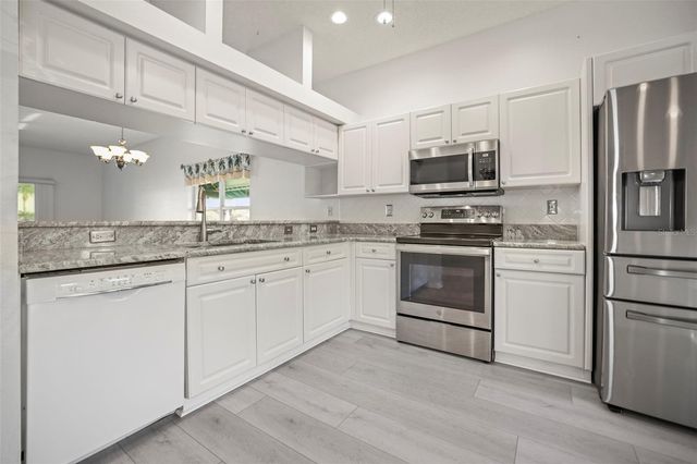 6650 100TH WAY N 25C, St Petersburg, FL 33708