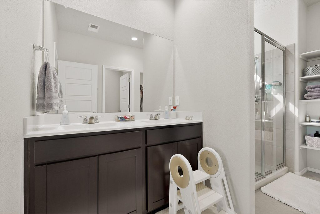 Image 27 of property listing at 10748 Caresso Loop SW, Albuquerque, NM 87121