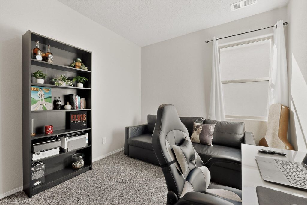 Image 35 of property listing at 10748 Caresso Loop SW, Albuquerque, NM 87121