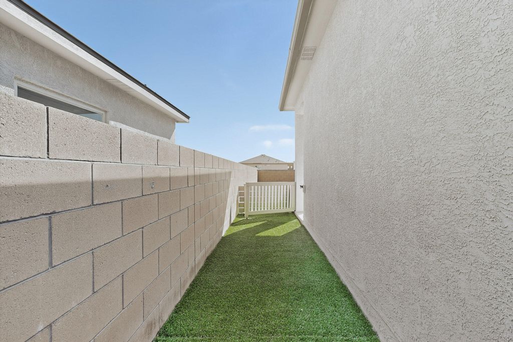 Image 44 of property listing at 10748 Caresso Loop SW, Albuquerque, NM 87121