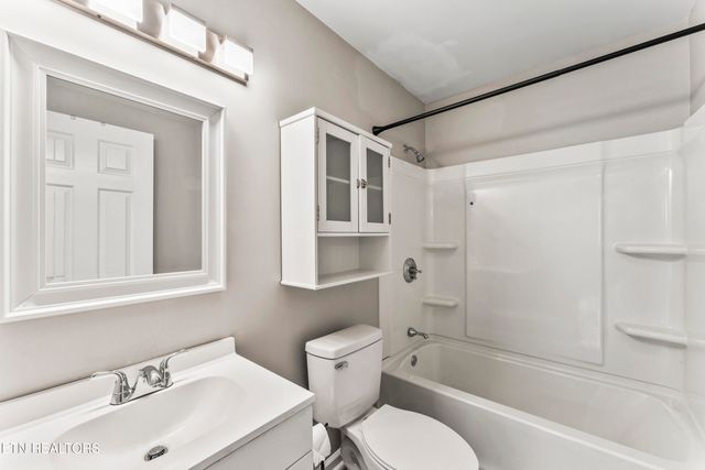 204 N Bellemeade Ave, Knoxville, TN 37919