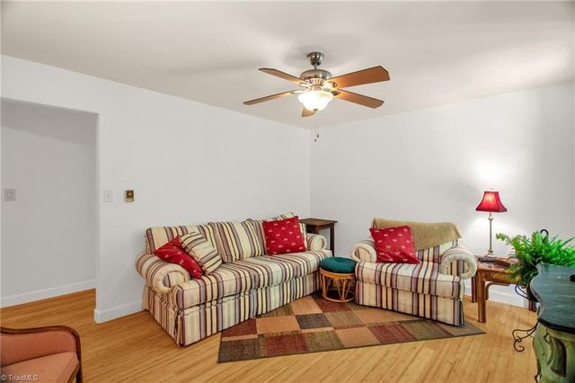 206 Westwood Drive, Kernersville, NC 27284