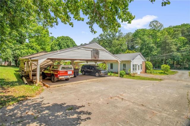 206 Westwood Drive, Kernersville, NC 27284