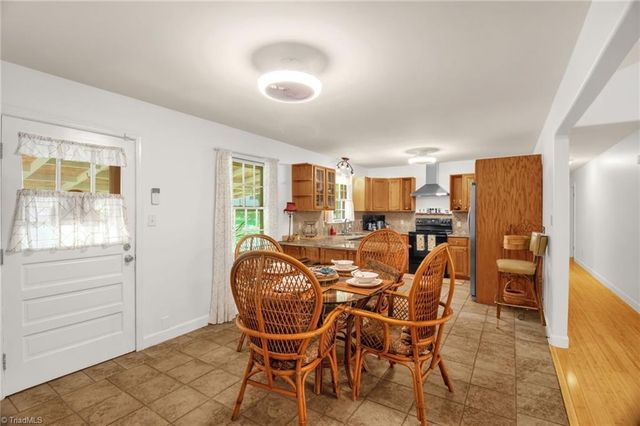 206 Westwood Drive, Kernersville, NC 27284