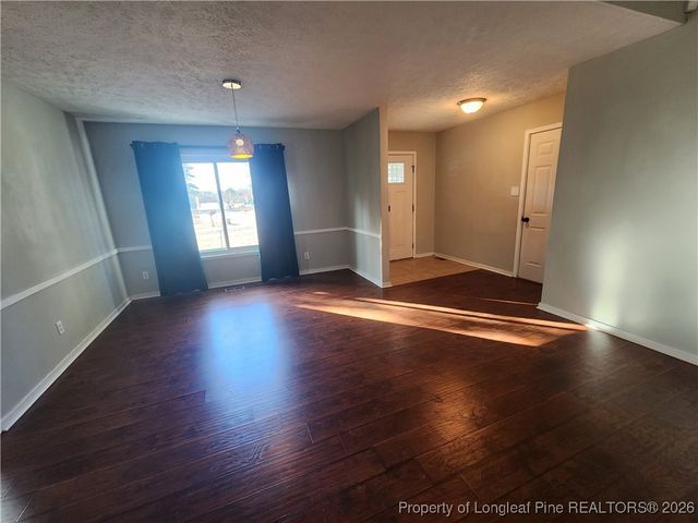 6831 CANDLEWOOD Drive, Fayetteville, NC 28314