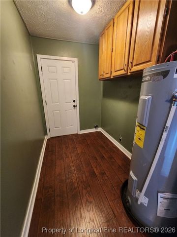 6831 CANDLEWOOD Drive, Fayetteville, NC 28314